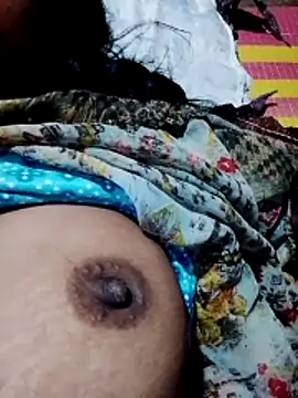 Hot reshmaji online show from 10/26/25, 12:11