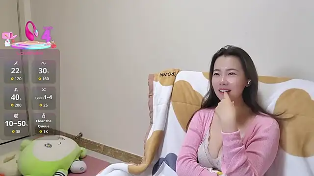 sallycui online show from 10/07/25, 11:17