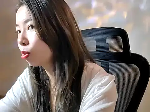 sallycui online show from 09/24/25, 01:35