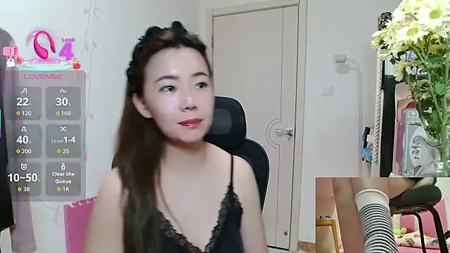 sallycui online show from 11/26/25, 11:43