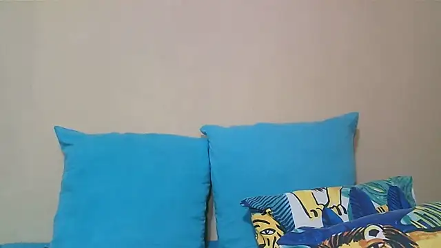 GAIGANTICBOOBS online show from 04/04/26, 02:51