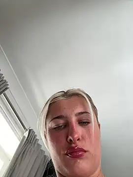 BabyBluexox online show from 04/30/26, 11:06