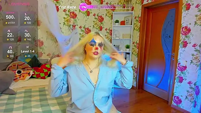 Snapshot of RoseThomas_ chatting on 10/30/25, 08:23 RoseThomas online show from 10/30/25, 08:23