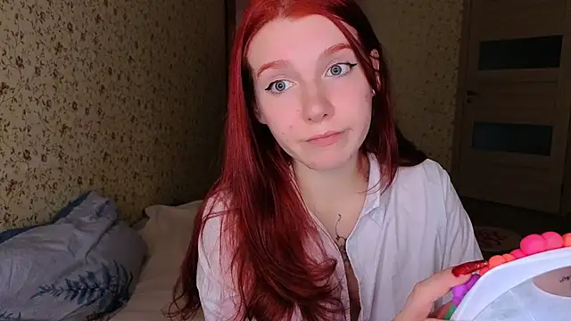 Snapshot of Layla_Glam chatting on 05/27/26, 04:47 Layla Glam online show from 05/27/26, 04:47