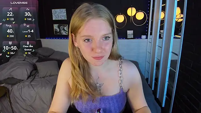 Layla Glam online show from 09/21/25, 01:38