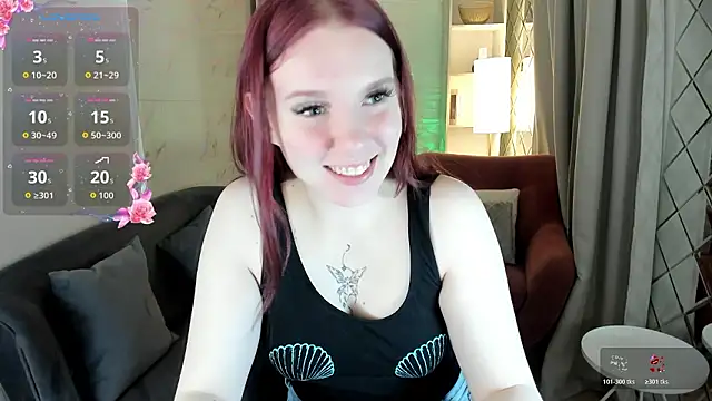 Layla Glam online show from 03/18/26, 01:35