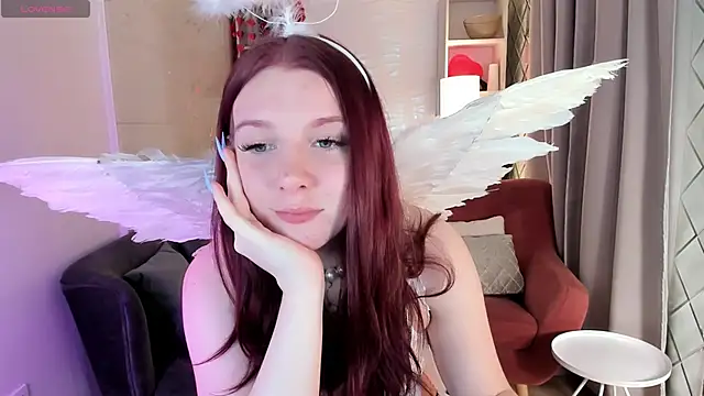 Layla Glam online show from 02/11/26, 08:31