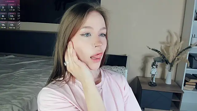 MaliaBourraine online show from 02/15/26, 07:51