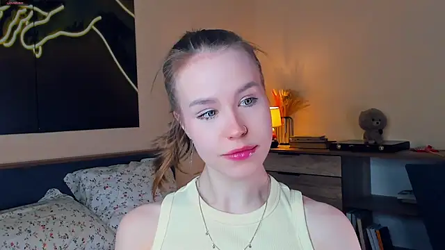 MaliaBourraine online show from 03/09/26, 09:46