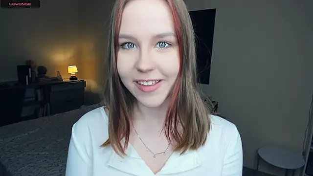 MaliaBourraine online show from 09/24/25, 07:48