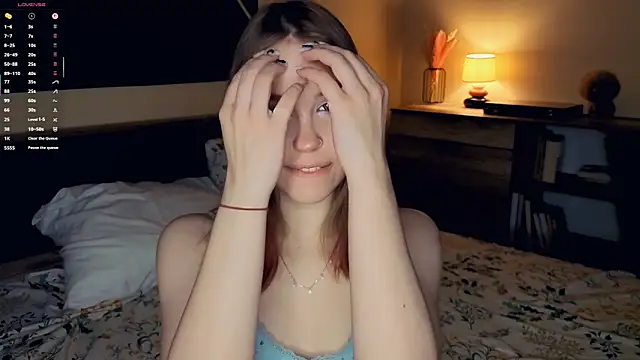 MaliaBourraine online show from 11/28/25, 07:08