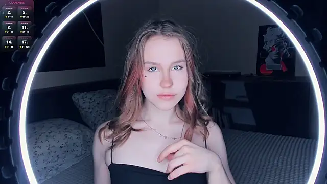 MaliaBourraine online show from 02/09/26, 07:17