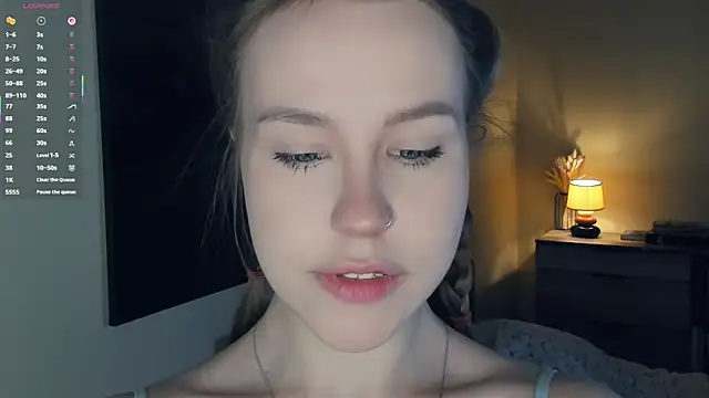 MaliaBourraine online show from 12/21/25, 07:10