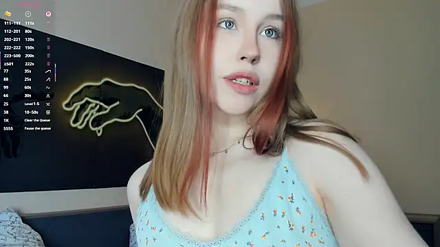 MaliaBourraine online show from 01/09/26, 07:04