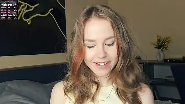 MaliaBourraine online show from 04/10/26, 07:15