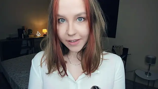 MaliaBourraine online show from 09/22/25, 09:04