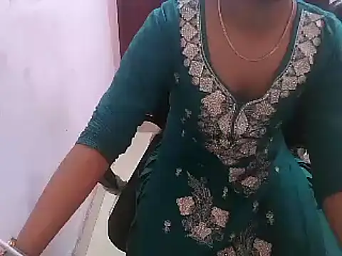 pari rani7 online show from 02/07/26, 03:47