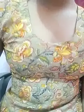 pari rani7 online show from 10/10/25, 04:13