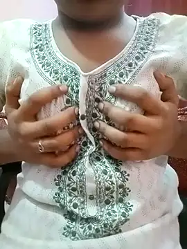 pari rani7 online show from 11/05/25, 03:53