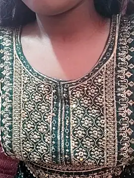 pari rani7 online show from 11/15/25, 04:05