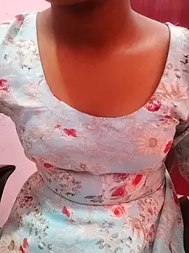 pari rani7 online show from 11/08/25, 04:27