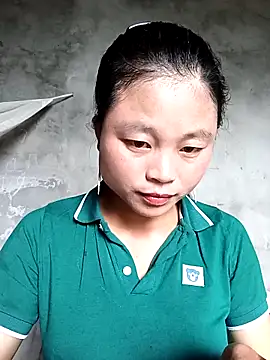 Snapshot of clara-cute chatting on 10/02/25, 04:49 clara-cute online show from 10/02/25, 04:49