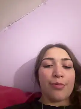 EllaClarke online show from 04/05/26, 07:20