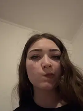 EllaClarke online show from 04/17/26, 03:26