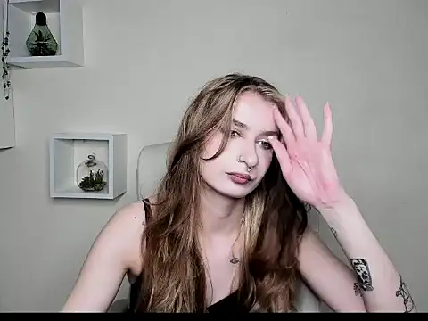 NinaBlond1 online show from 10/23/25, 05:50