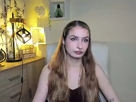 NinaBlond1 online show from 11/12/25, 06:39