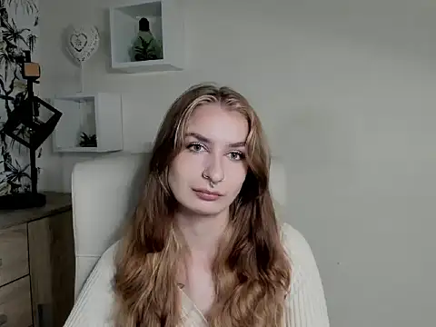 Snapshot of NinaBlond1 chatting on 09/29/25, 06:09 NinaBlond1 online show from 09/29/25, 06:09