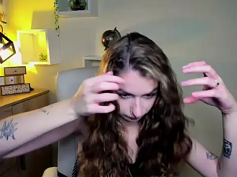 NinaBlond1 online show from 12/01/25, 06:36