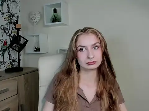 Snapshot of NinaBlond1 chatting on 09/25/25, 06:08 NinaBlond1 online show from 09/25/25, 06:08