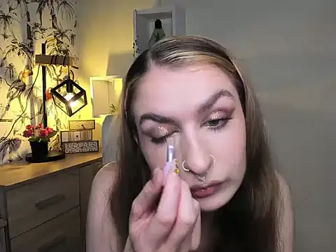 NinaBlond1 online show from 11/14/25, 07:12