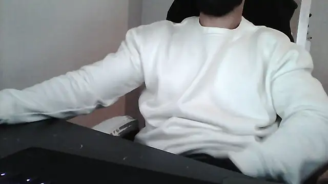 yourfantasy777 online show from 11/18/25, 04:32