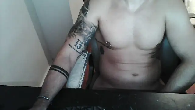 yourfantasy777 online show from 11/12/25, 03:27