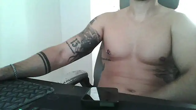 yourfantasy777 online show from 10/05/25, 04:53