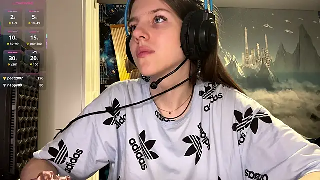 Snapshot of Elira_Breeze chatting on 01/05/26, 05:27 Elira Breeze online show from 01/05/26, 05:27