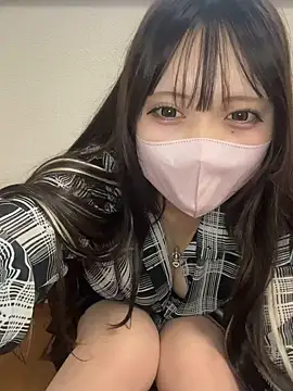 Snapshot of Yua_nyan_cute chatting on 10/19/25, 06:49 Yua nyan cute online show from 10/19/25, 06:49