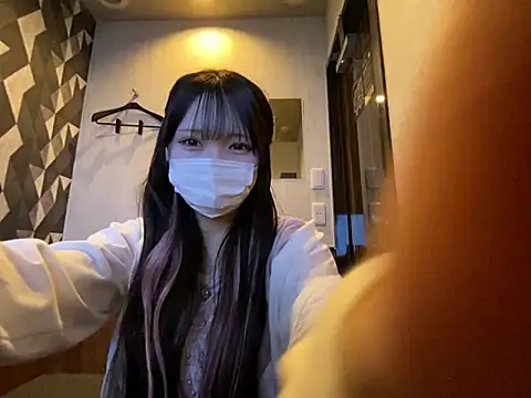 Snapshot of Yua_nyan_cute chatting on 09/19/25, 06:17 Yua nyan cute online show from 09/19/25, 06:17