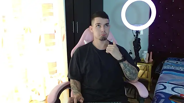 BooyHott  online show from 11/04/25, 06:44