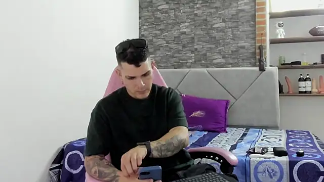 BooyHott  online show from 01/08/26, 08:15