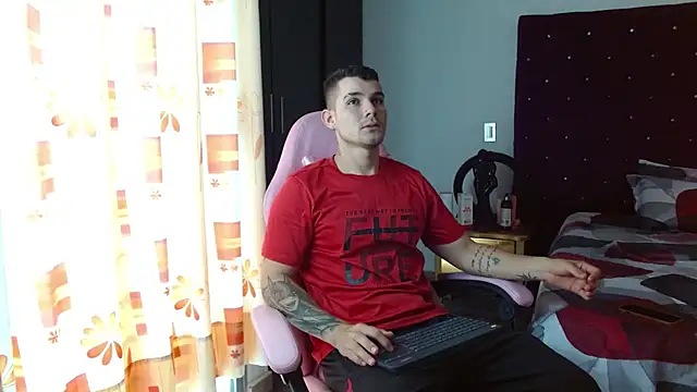 BooyHott  online show from 11/19/25, 06:52