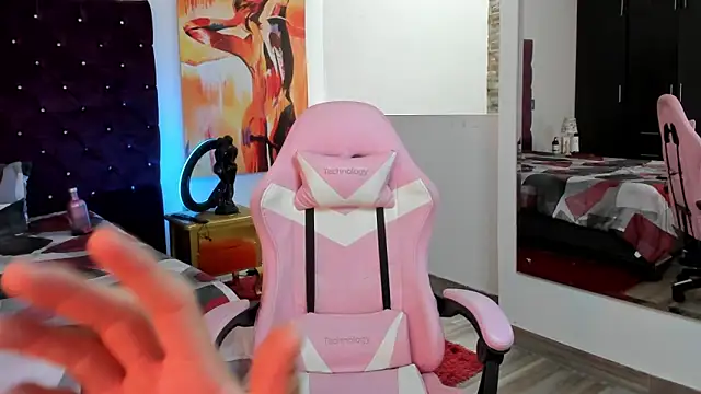 BooyHott  online show from 11/29/25, 07:03