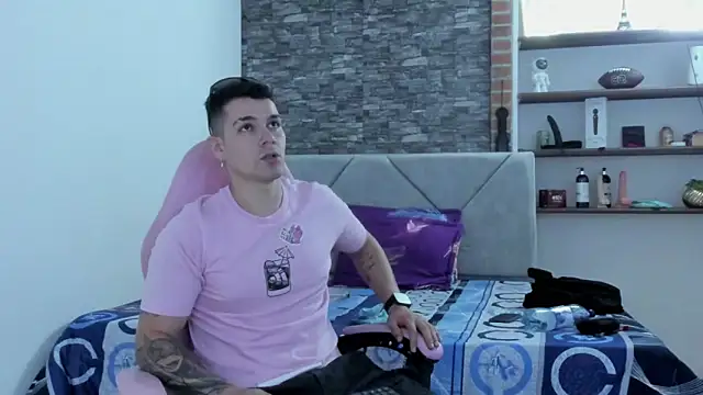 BooyHott  online show from 01/07/26, 07:19