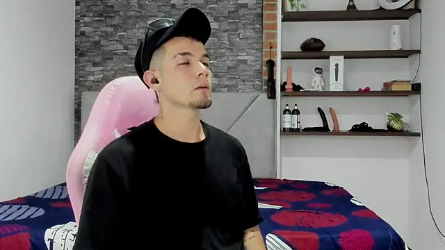 BooyHott  online show from 02/26/26, 07:25