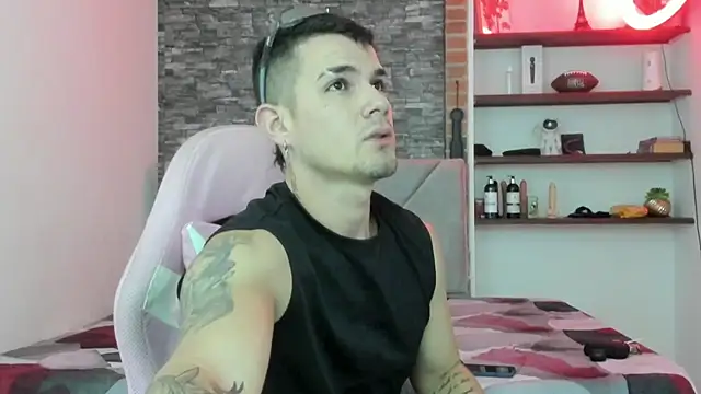 BooyHott  online show from 02/09/26, 07:56