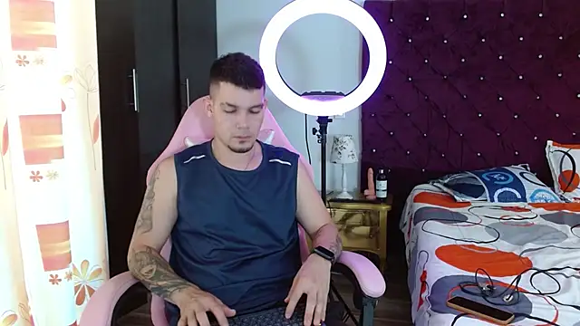 BooyHott  online show from 11/01/25, 06:57