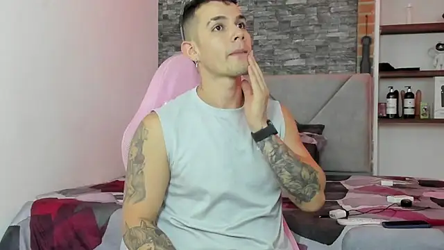 BooyHott  online show from 02/05/26, 07:21