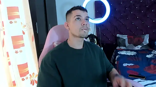 BooyHott  online show from 11/27/25, 06:30